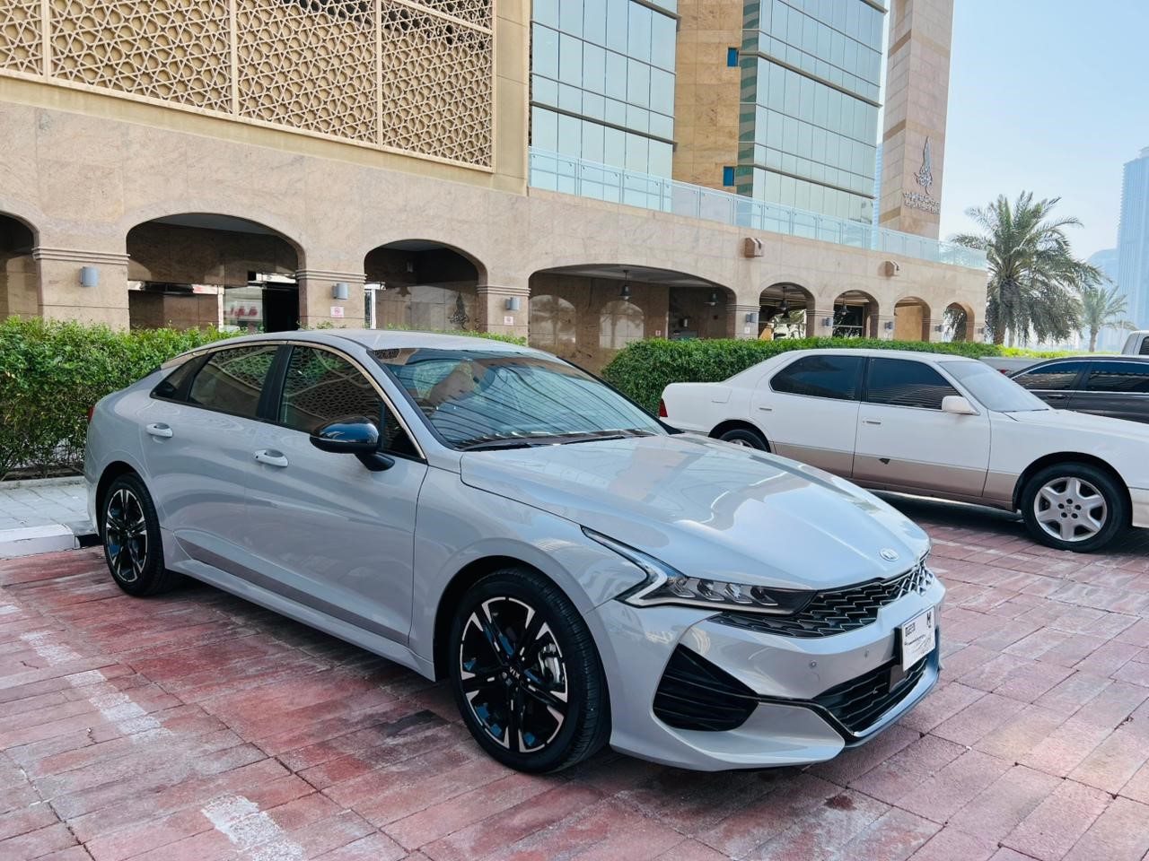 باماشین: پلتفرم اجاره خودرو